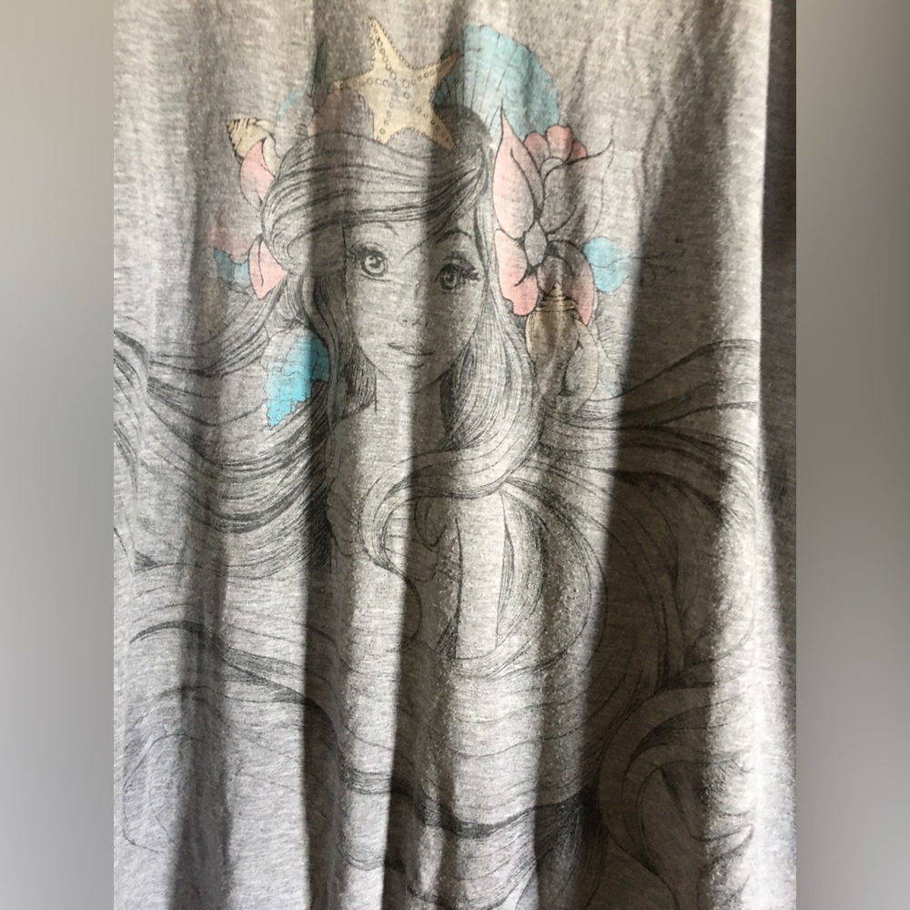 Torrid Disney size 3 grey tunic, little mermaid w black lace hem